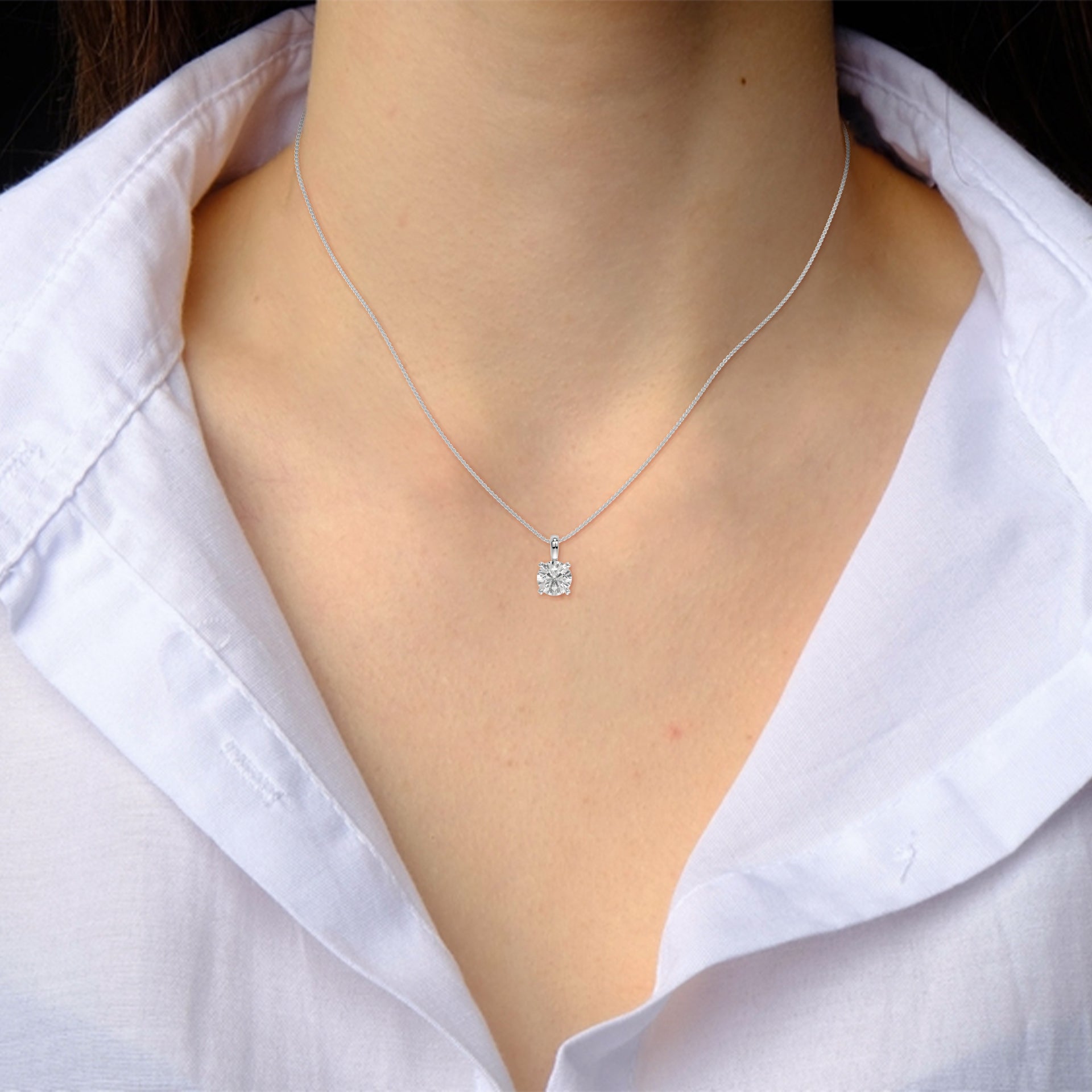Aria Round Diamond Pendant Necklace in white gold