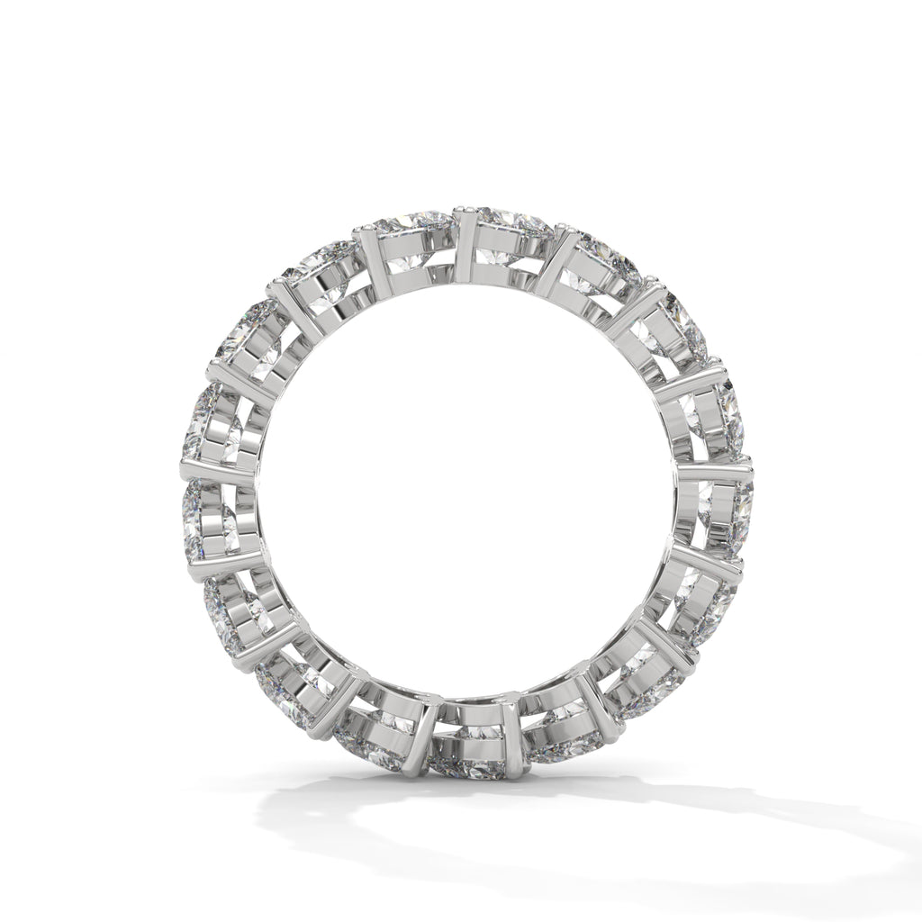 Félicité Heart-Cut Diamond Eternity Band