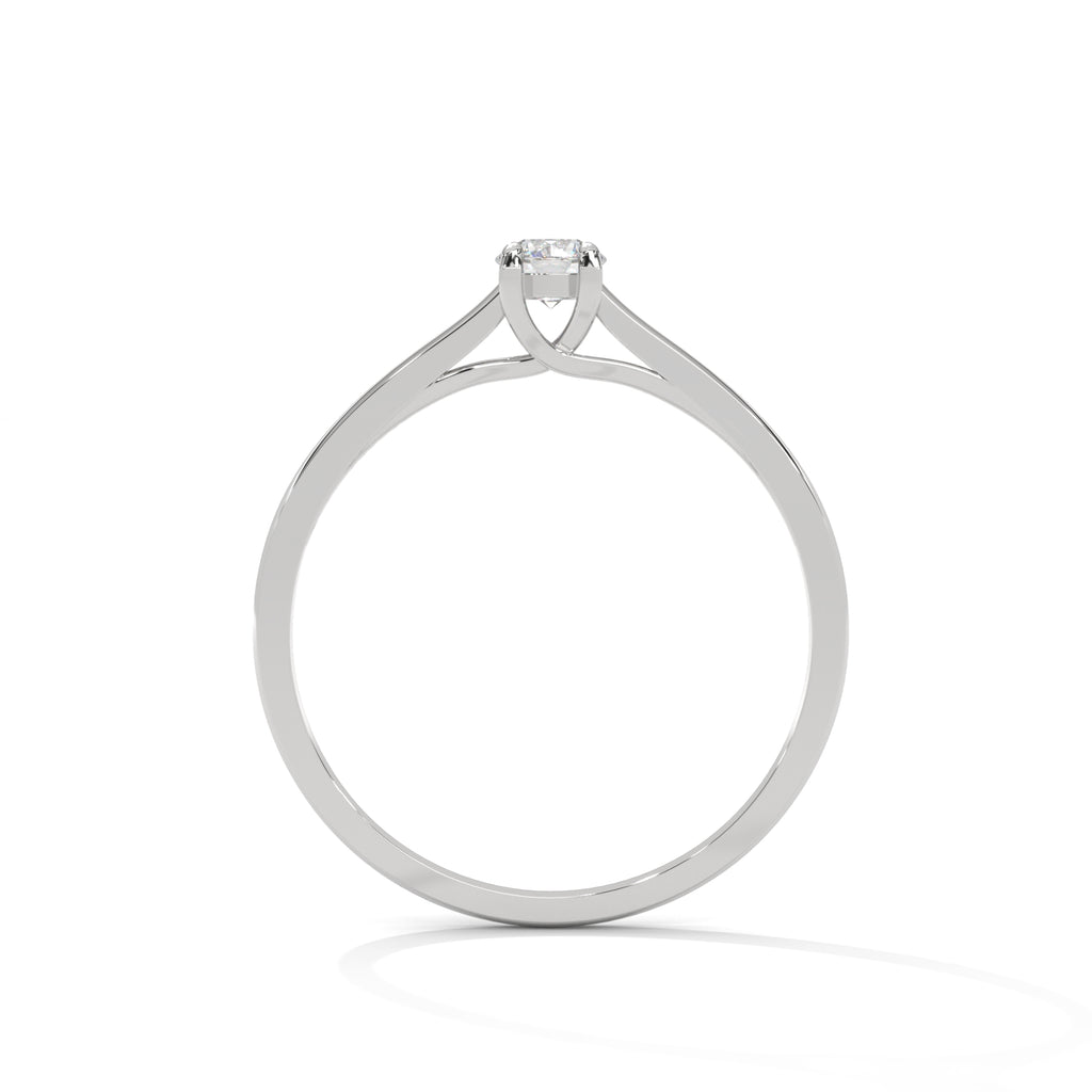 Éloïse Petite Round Solitaire Diamond Ring